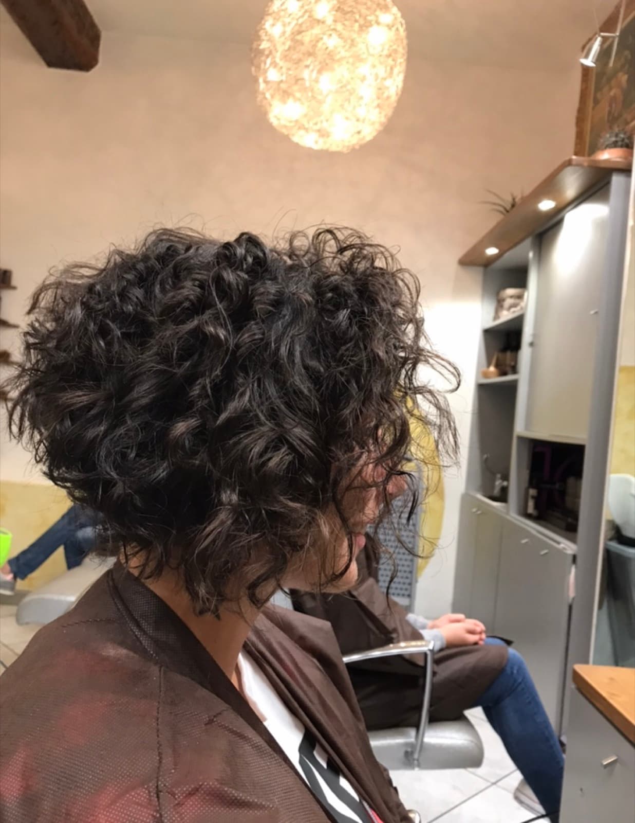 Ricci scuri definiti